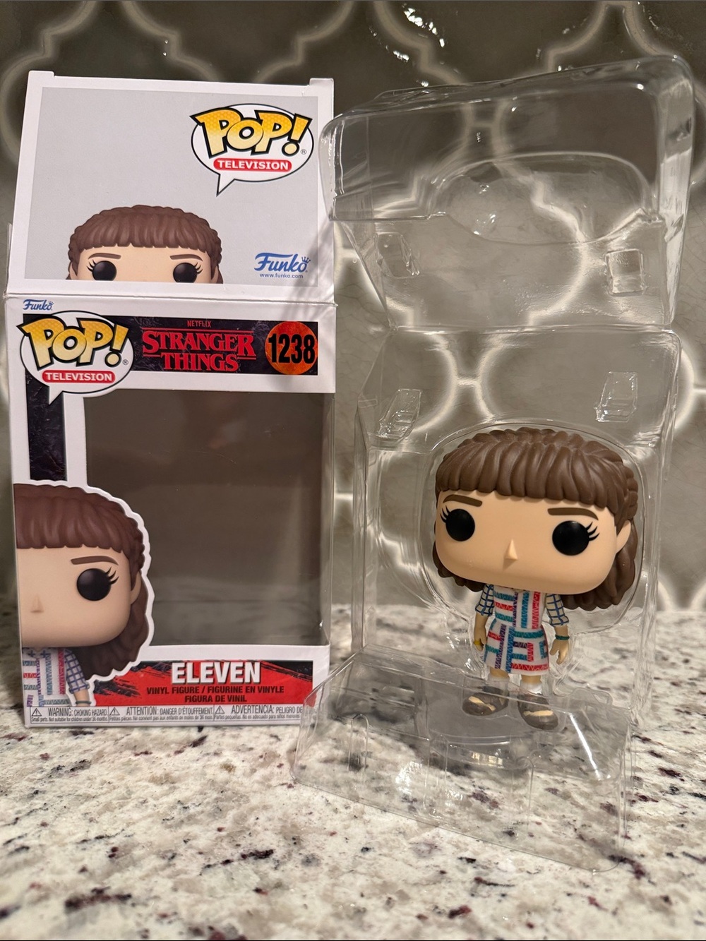 Stranger things Eleven season 4 Funko Pop - Picture 2 of 2